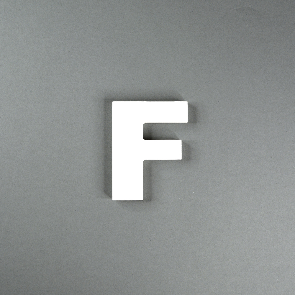 MDF- Buchstaben "F" -weiß-